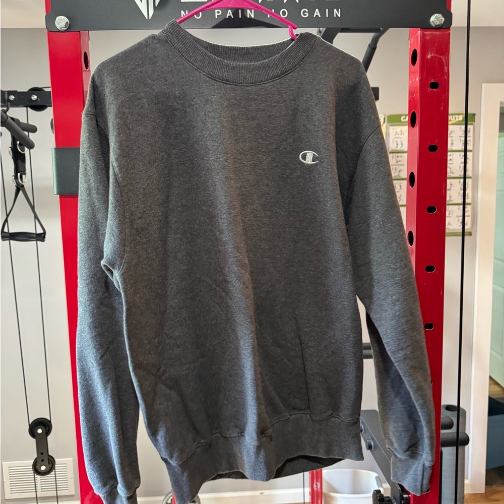 Champion Gray Crewneck Sweater men’s M